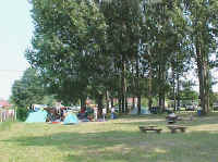 zeltlager3.JPG (44362 Byte)